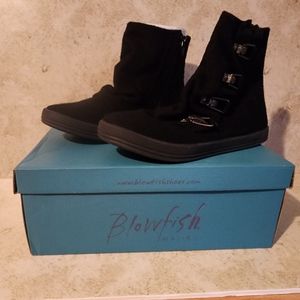 Women's boots